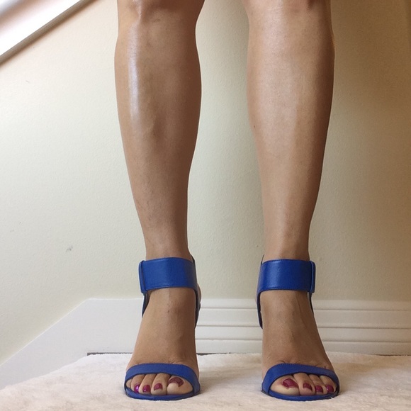 Enzo Angiolini Blue Open Toe Sandals - Picture 5 of 9